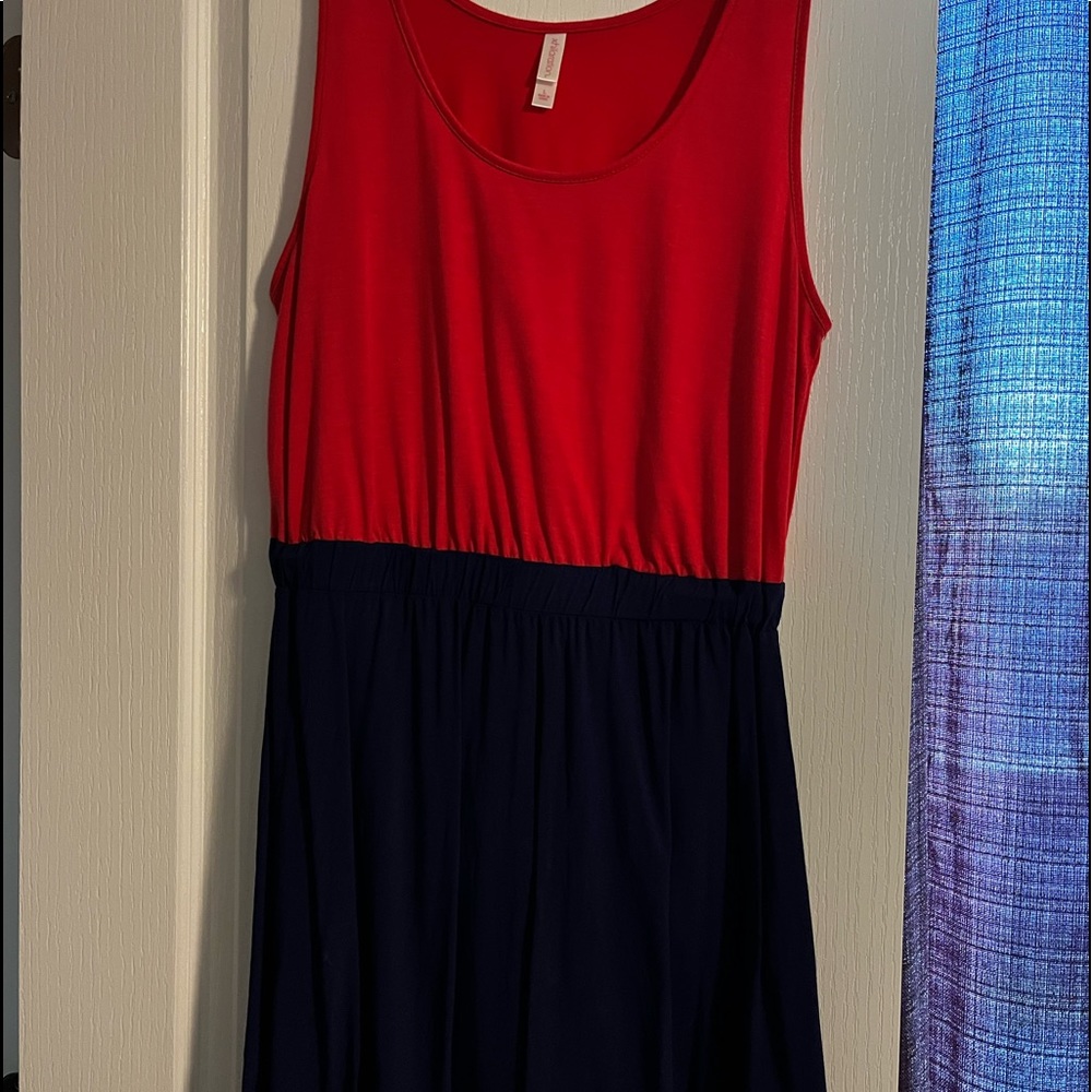 Xhiliration sleeveless short dress